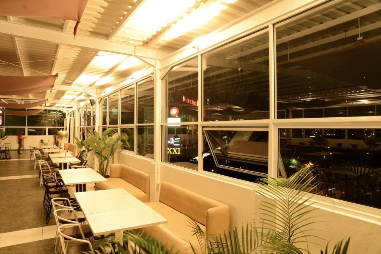 Hotel Front One Pasir Koja
