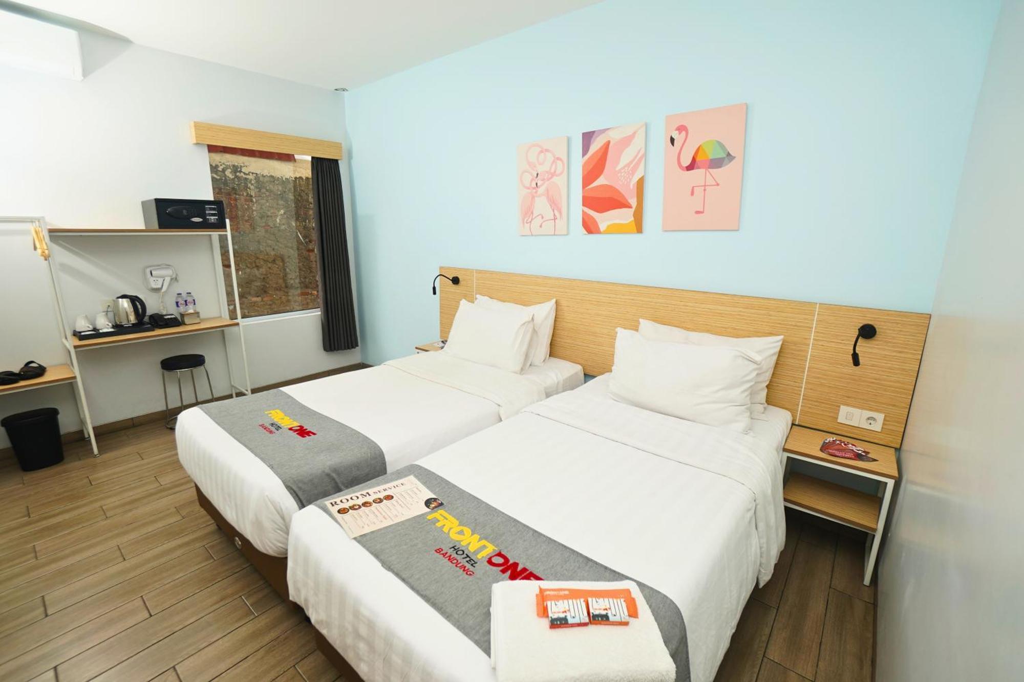 Hotel Front One Pasir Koja 3*