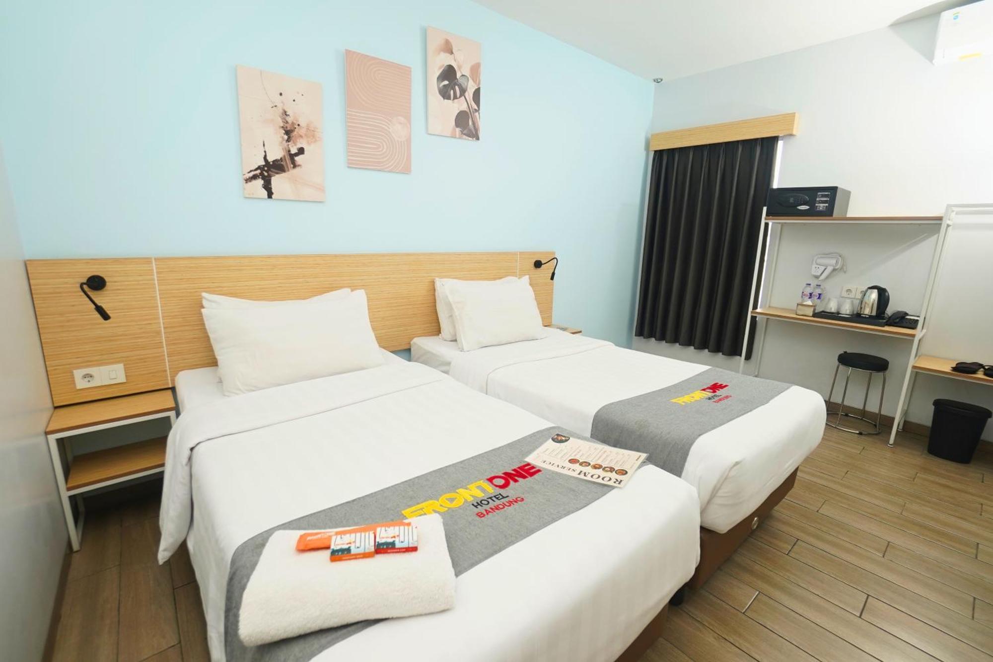 Hotel Front One Pasir Koja Bandung
