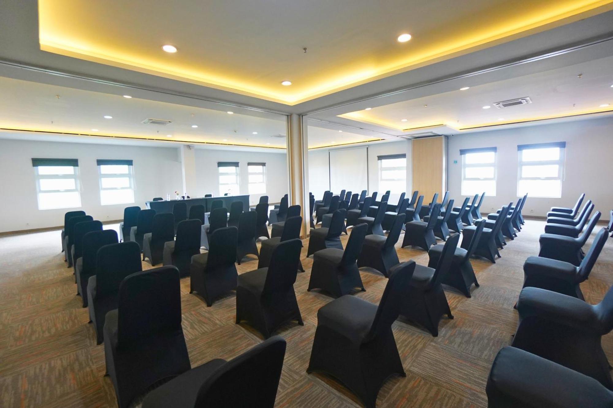 Front One Pasir Koja