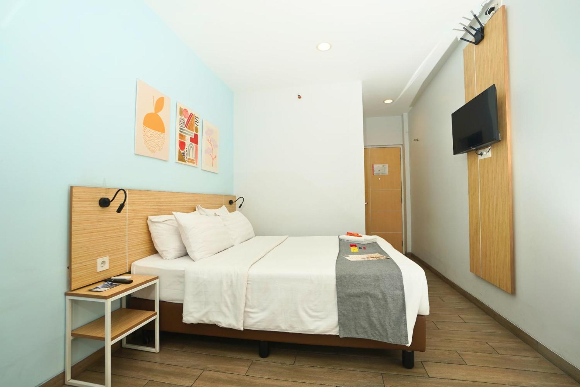 Front One Pasir Koja Hotel Bandung