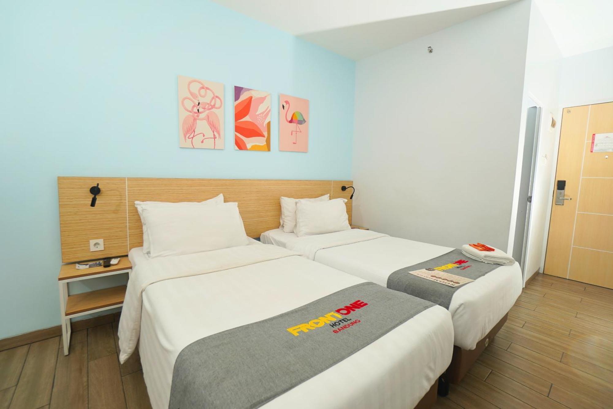 Hotel Front One Pasir Koja 3*
