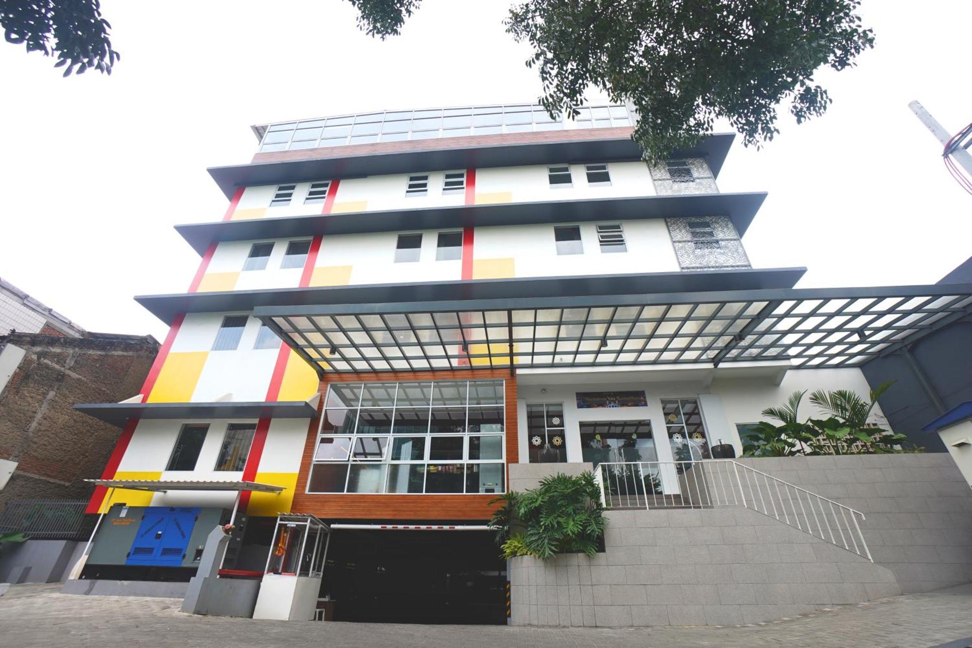 Front One Pasir Koja Bandung